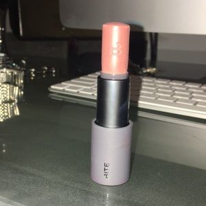 Bite beauty Cashew lipstick